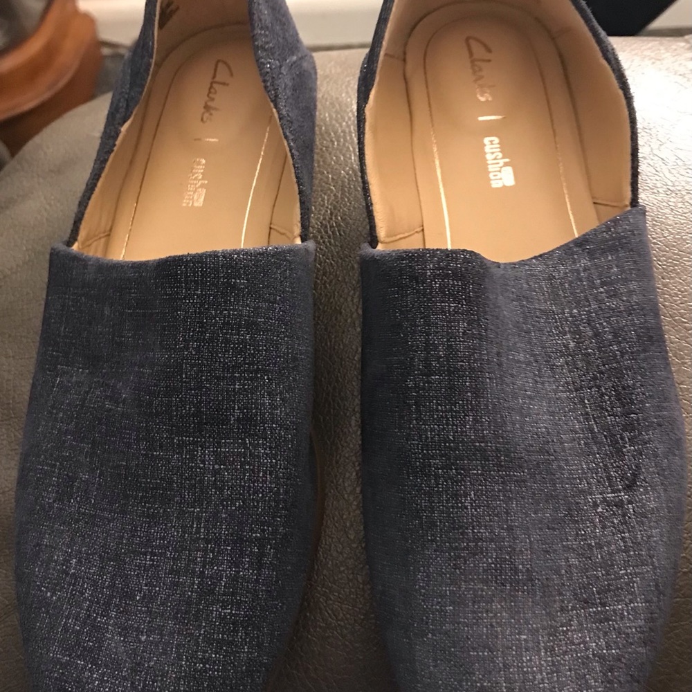Clarks Size 8 New Without Box Loafer - Blue Shimmer